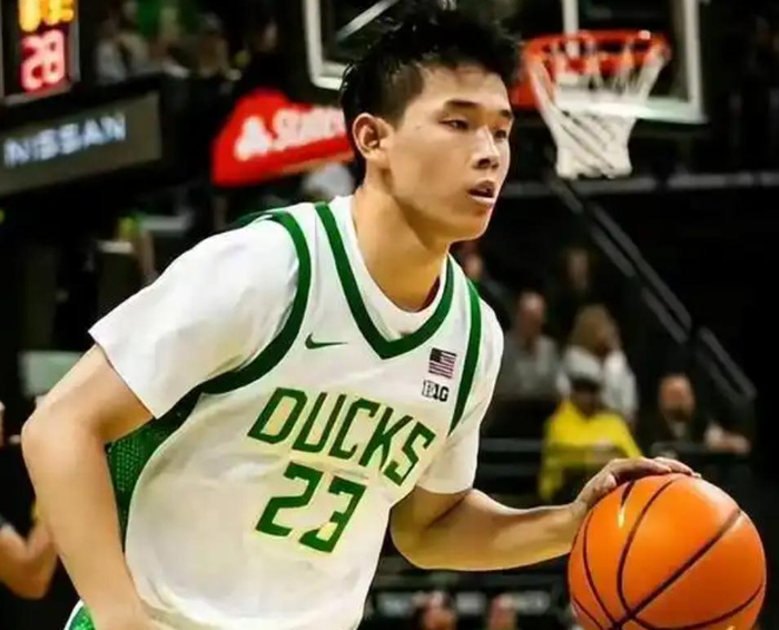 yl23455永利-俄勒冈主帅再提林葳！亲承进步，但不满组织与防守，披露CBA隐患|NCAA|比赛|密歇根|杰克逊|篮球_新浪体育_新浪新闻