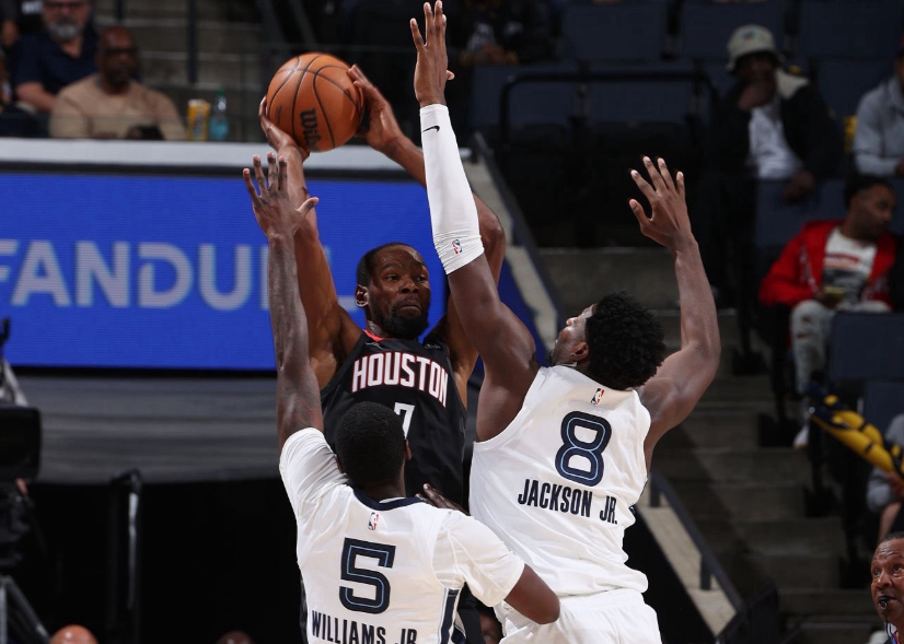 yl23455永利-年满37岁,场均出战39分钟!本想抱团走捷径,看来本赛季有点悬了